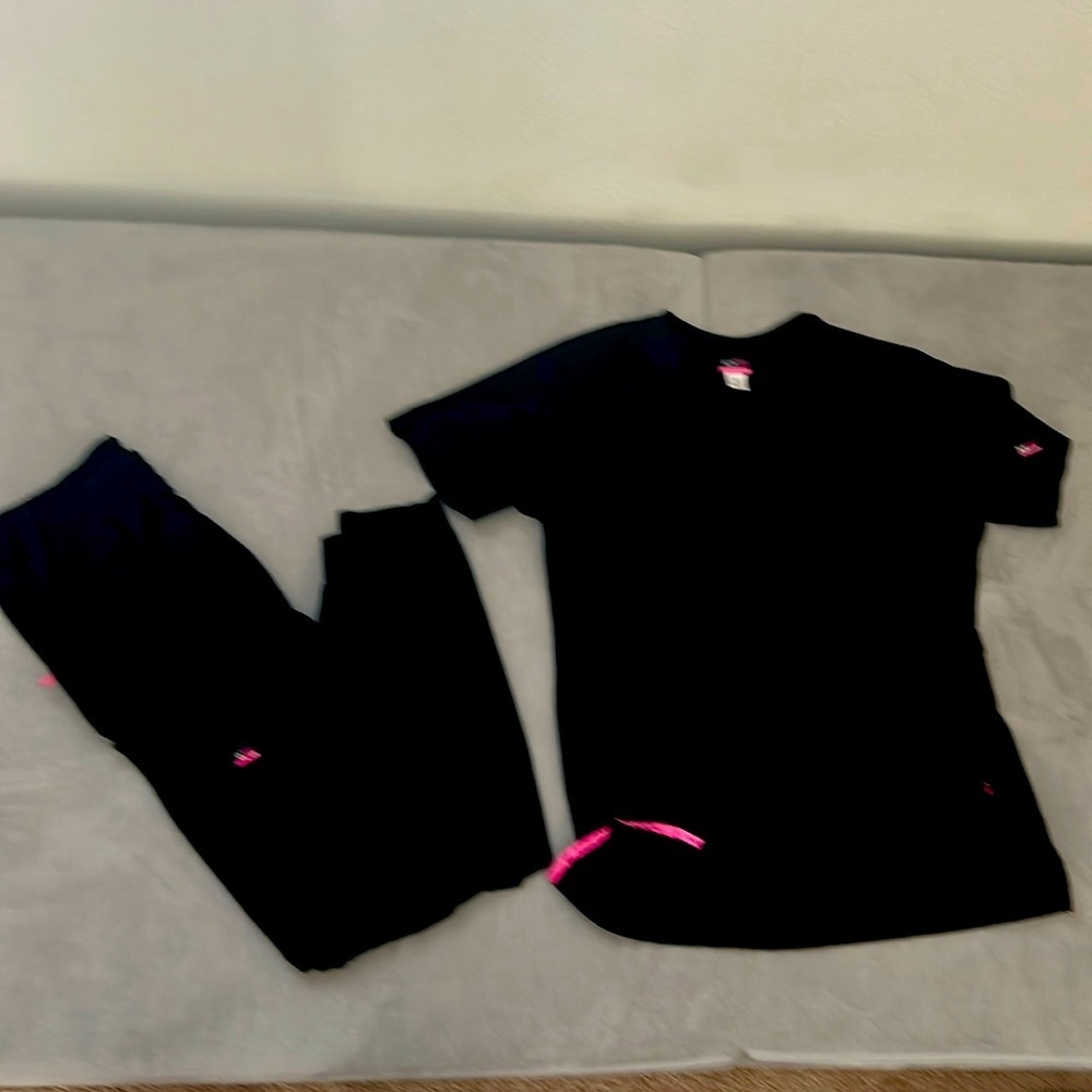 Koi Lite size small black scrubs